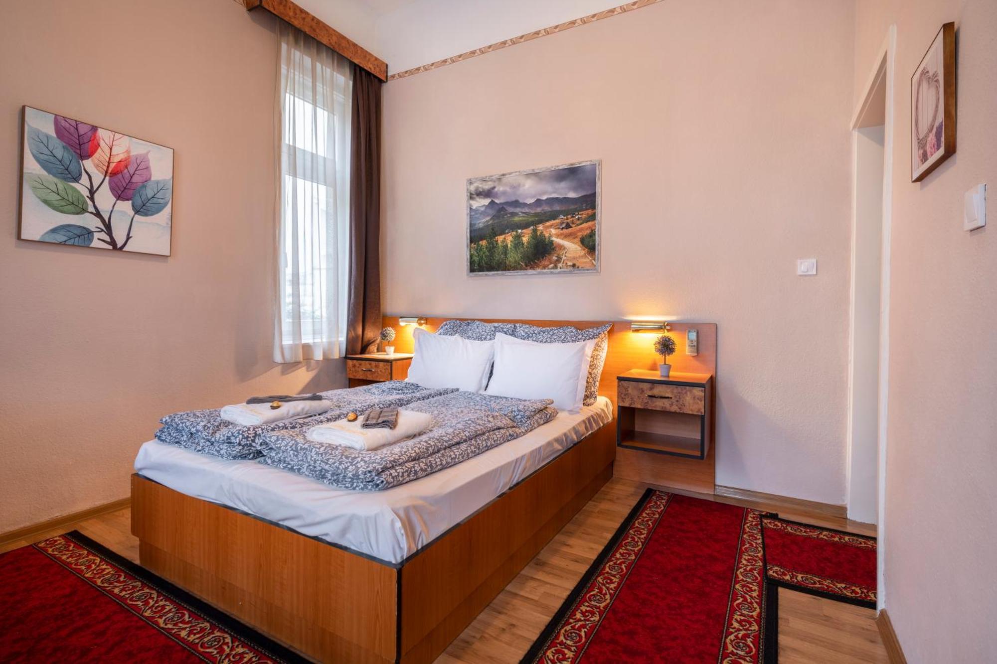 Hotel Kristal Gellert Hill Budapest Exterior photo