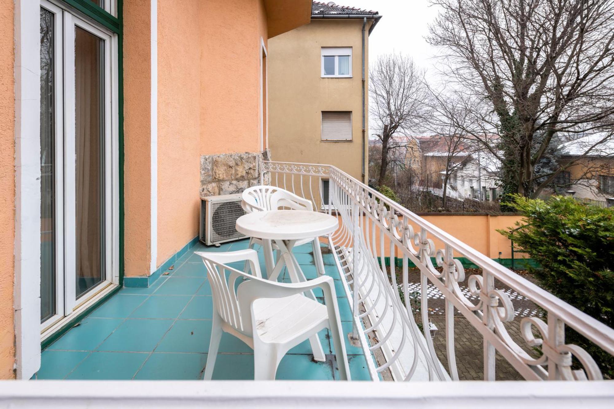 Hotel Kristal Gellert Hill Budapest Exterior photo