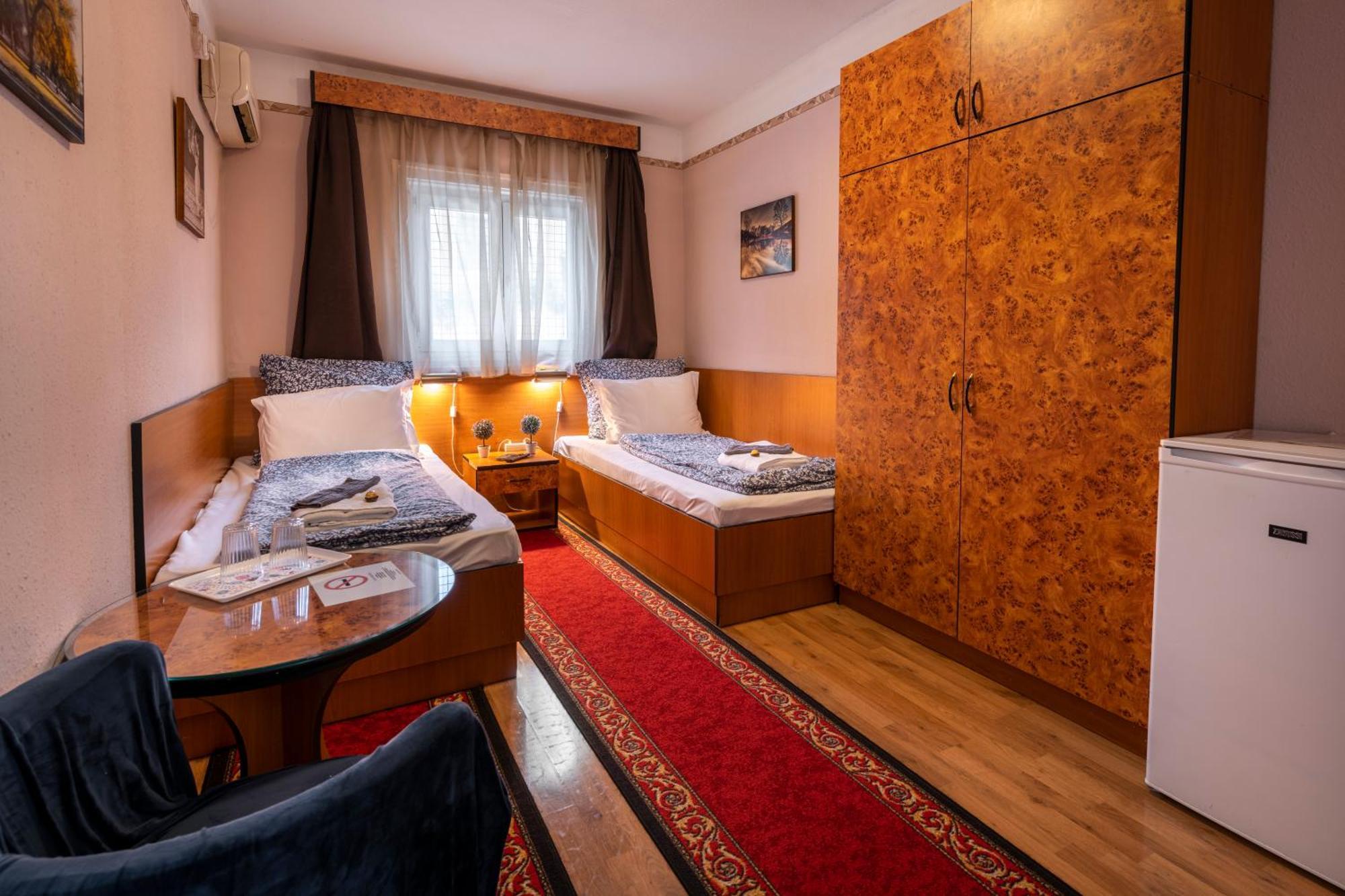 Hotel Kristal Gellert Hill Budapest Exterior photo