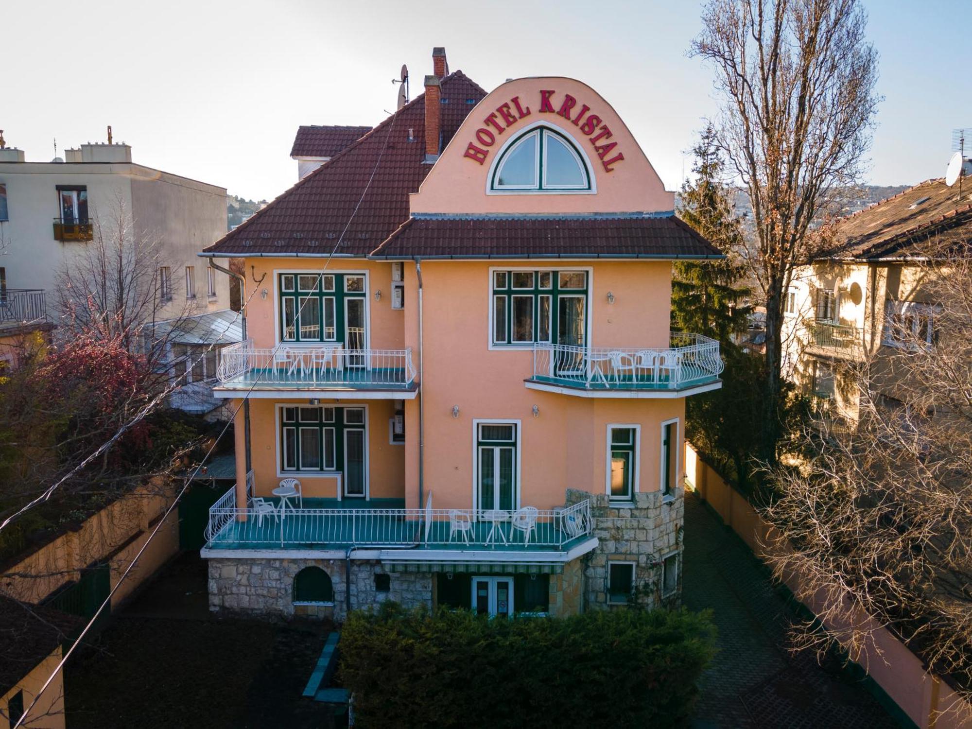 Hotel Kristal Gellert Hill Budapest Exterior photo