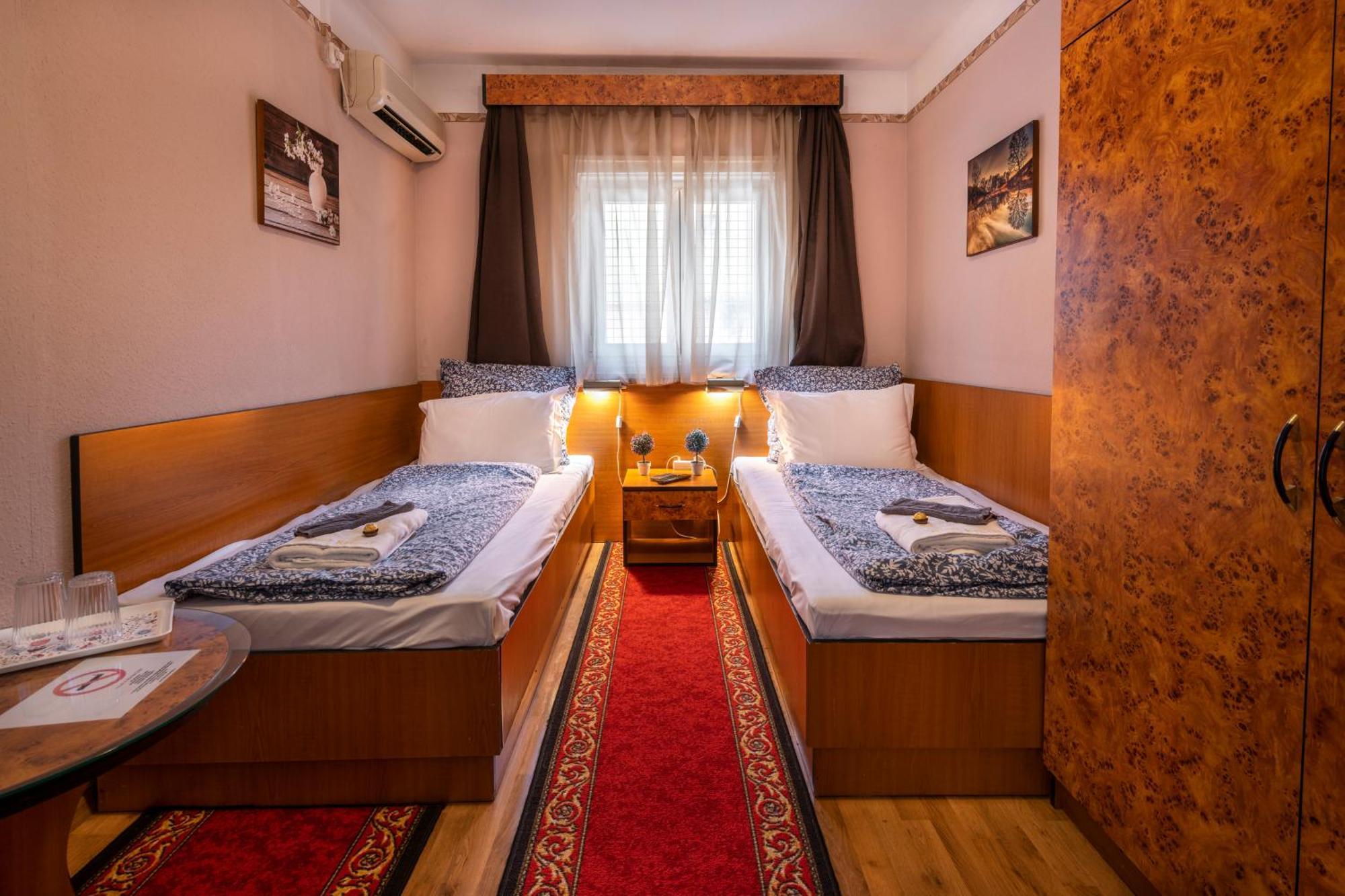 Hotel Kristal Gellert Hill Budapest Exterior photo