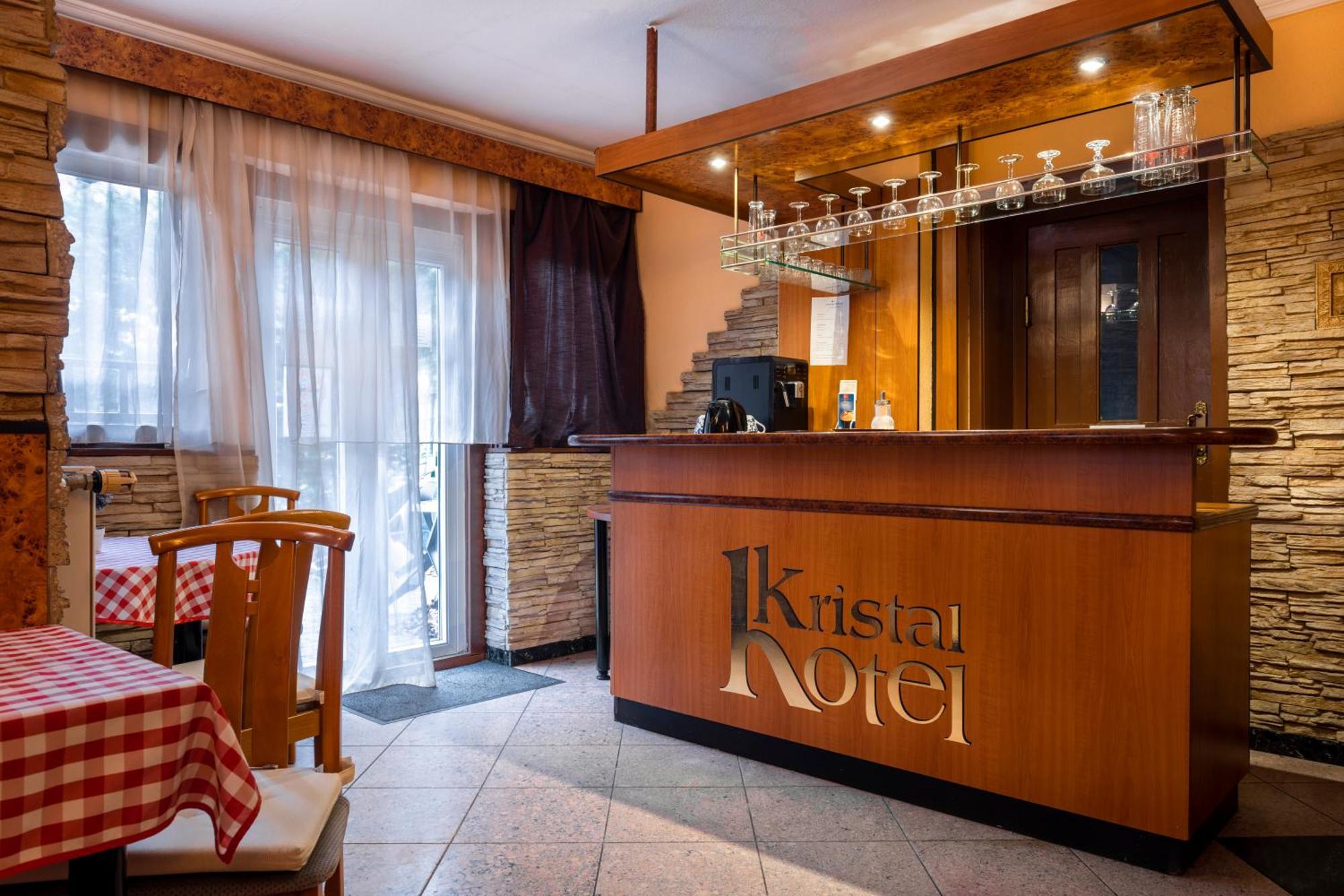 Hotel Kristal Gellert Hill Budapest Exterior photo